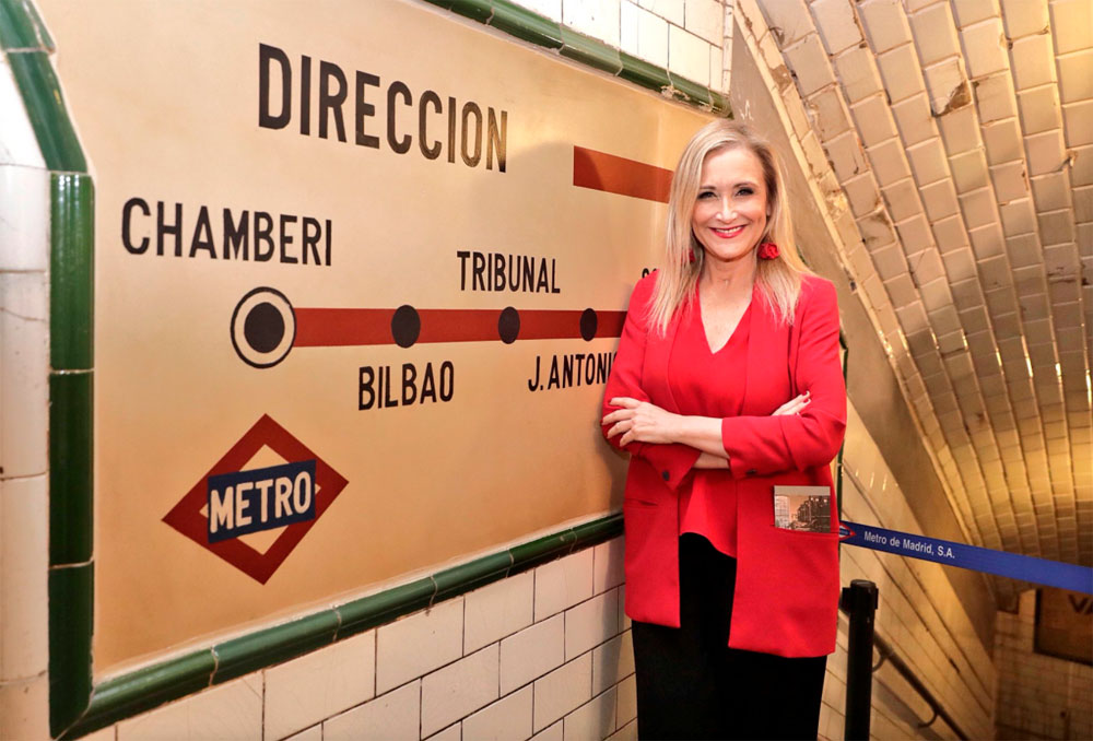 La presidenta de Madrid, Cristina Cifuentes, durante un homenaje a los trabajadores del Metro