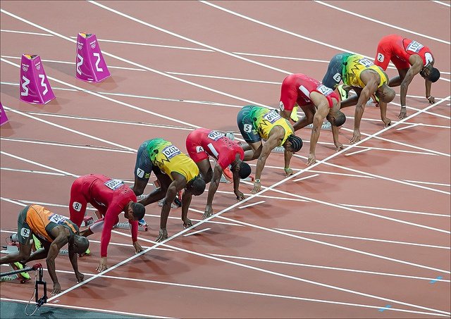 Tuiteros esperando a la carta de Puigdemont, visto por 