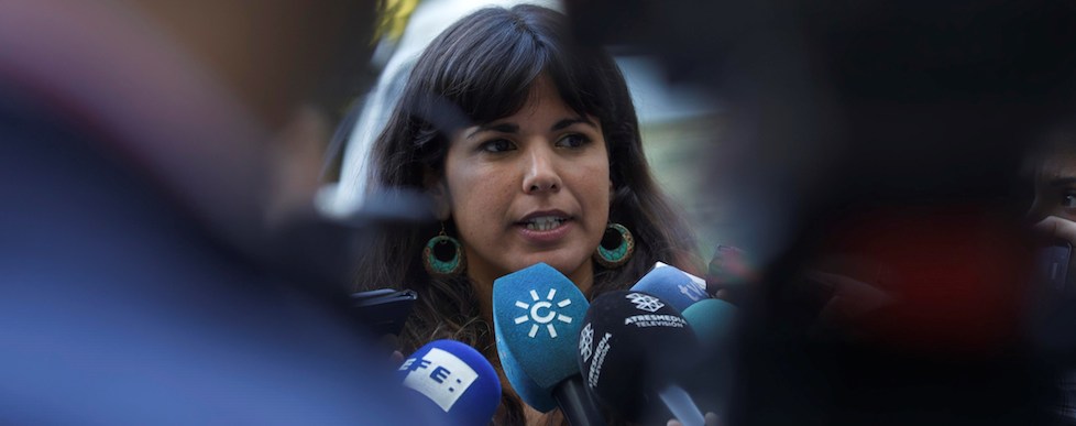 La líder de Podemos, Teresa Rodríguez, este lunes a la salida de los juzgados.