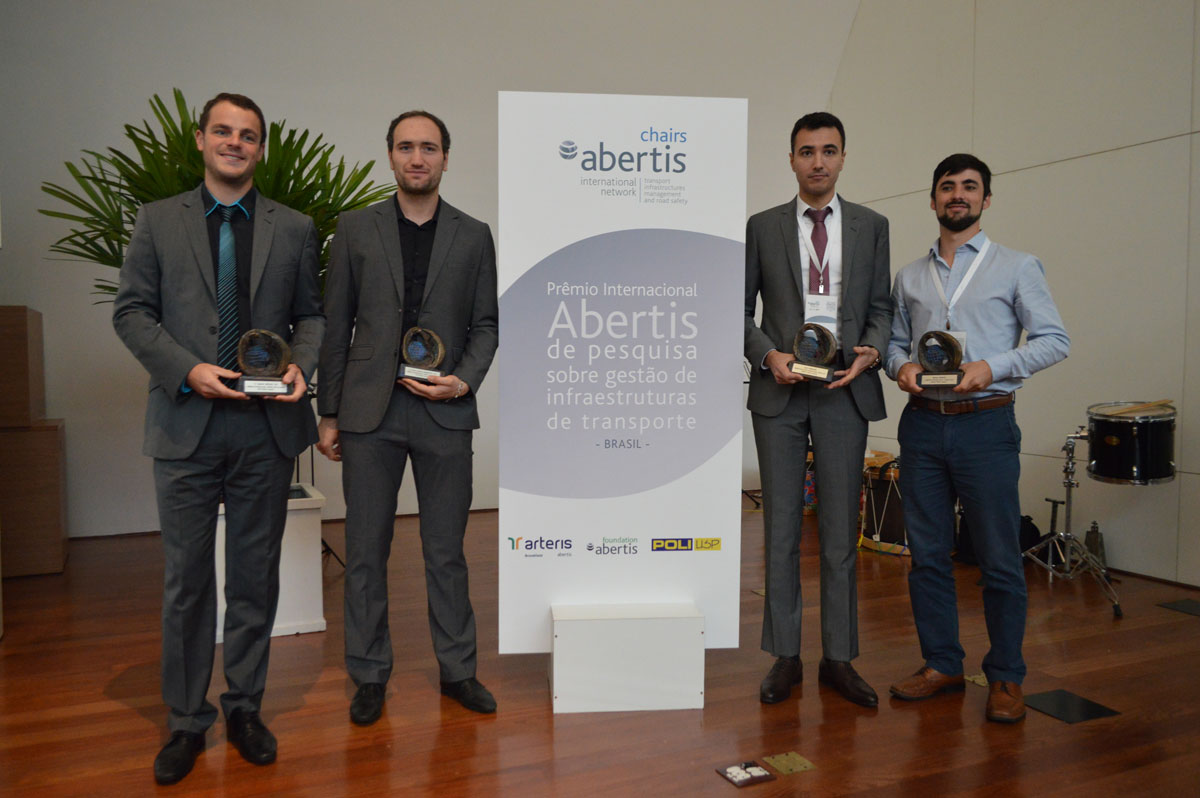 Los premiados por la Red de Cátedras Abertis otorga su primer Premio Internacional de Seguridad Vial