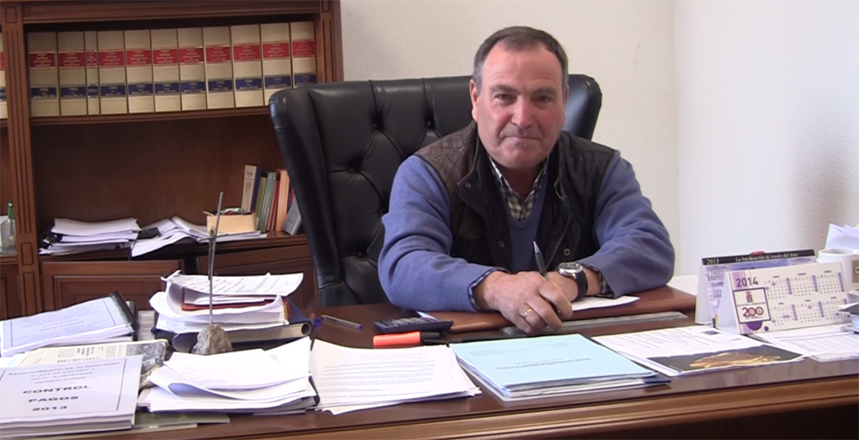 El alcalde de Almoguera, Luis Padrino, en una imagen de 2014