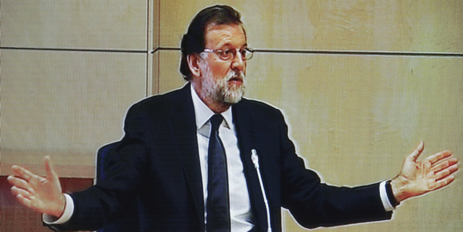 El presidente del Gobierno, Mariano Rajoy, durante su declaración en el juicio Gürtel
