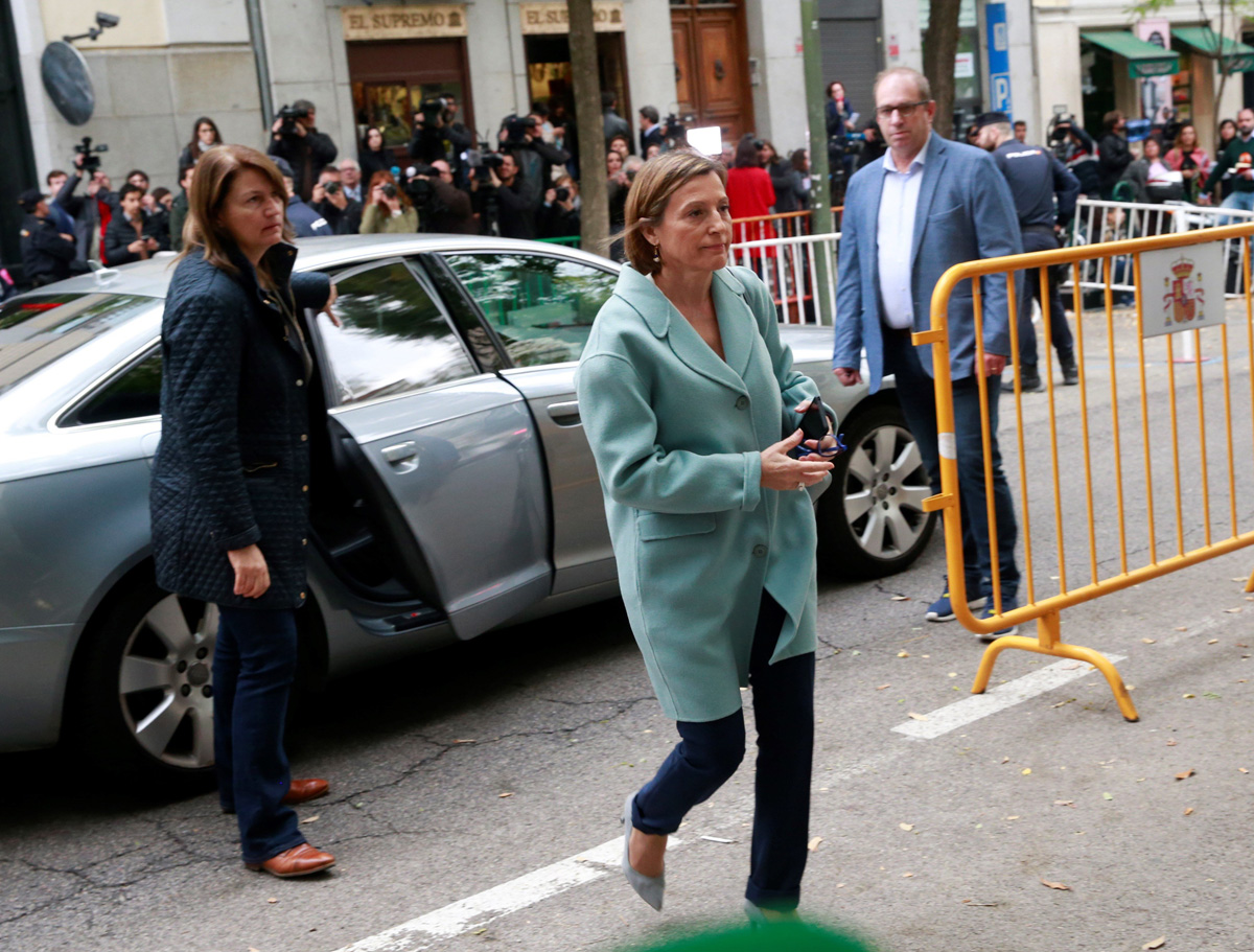 La presidenta del Parlament de Cataluña , Carme Forcadell, a su llegada a la sede del Tribunal Supremo.