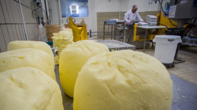 Esta es la mantequilla más saludable según la OCU