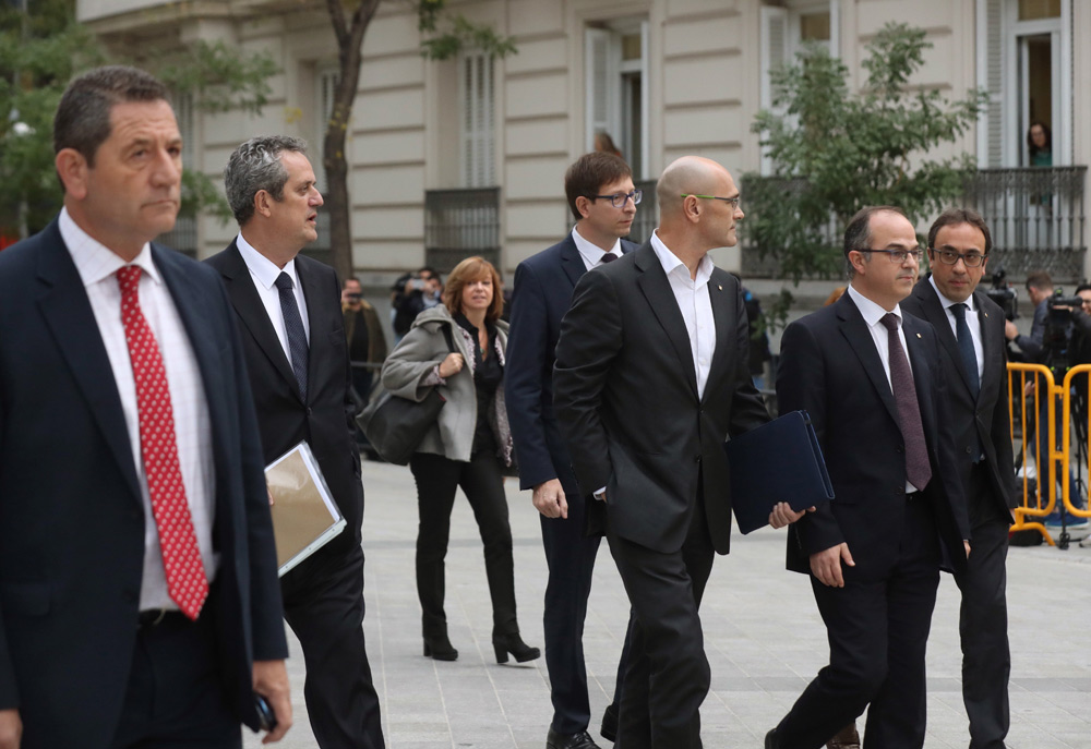 Los exmiembros del Govern a su llegada a la Audiencia Nacional - EFE