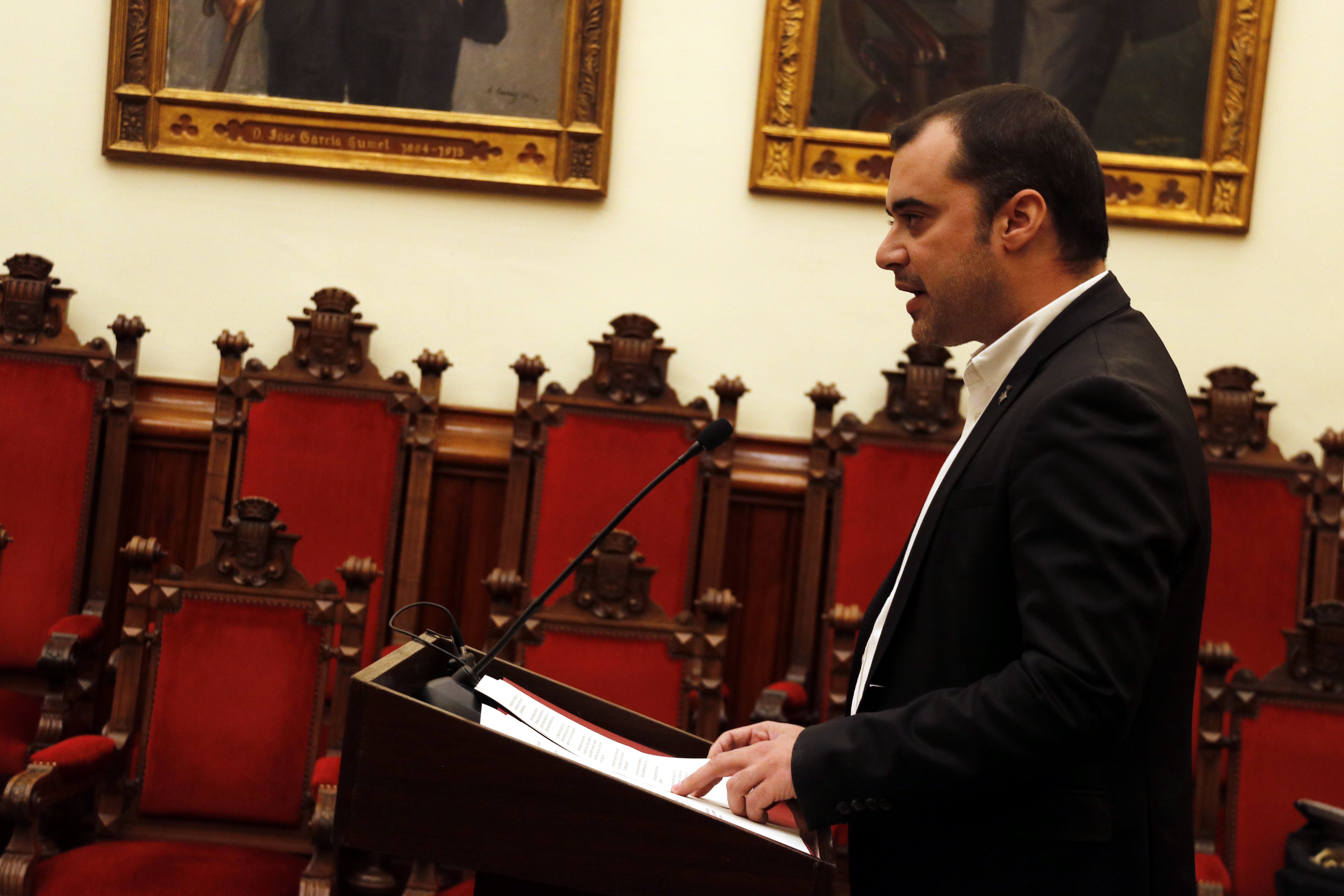 Jordi Ballart, en el moment de comunicar la seva renúnicia com alcalde
