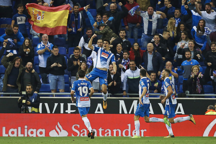 Los jugadores del CD Espanyol celebran un gol en el RCDE Stadium, en Barcelona. 