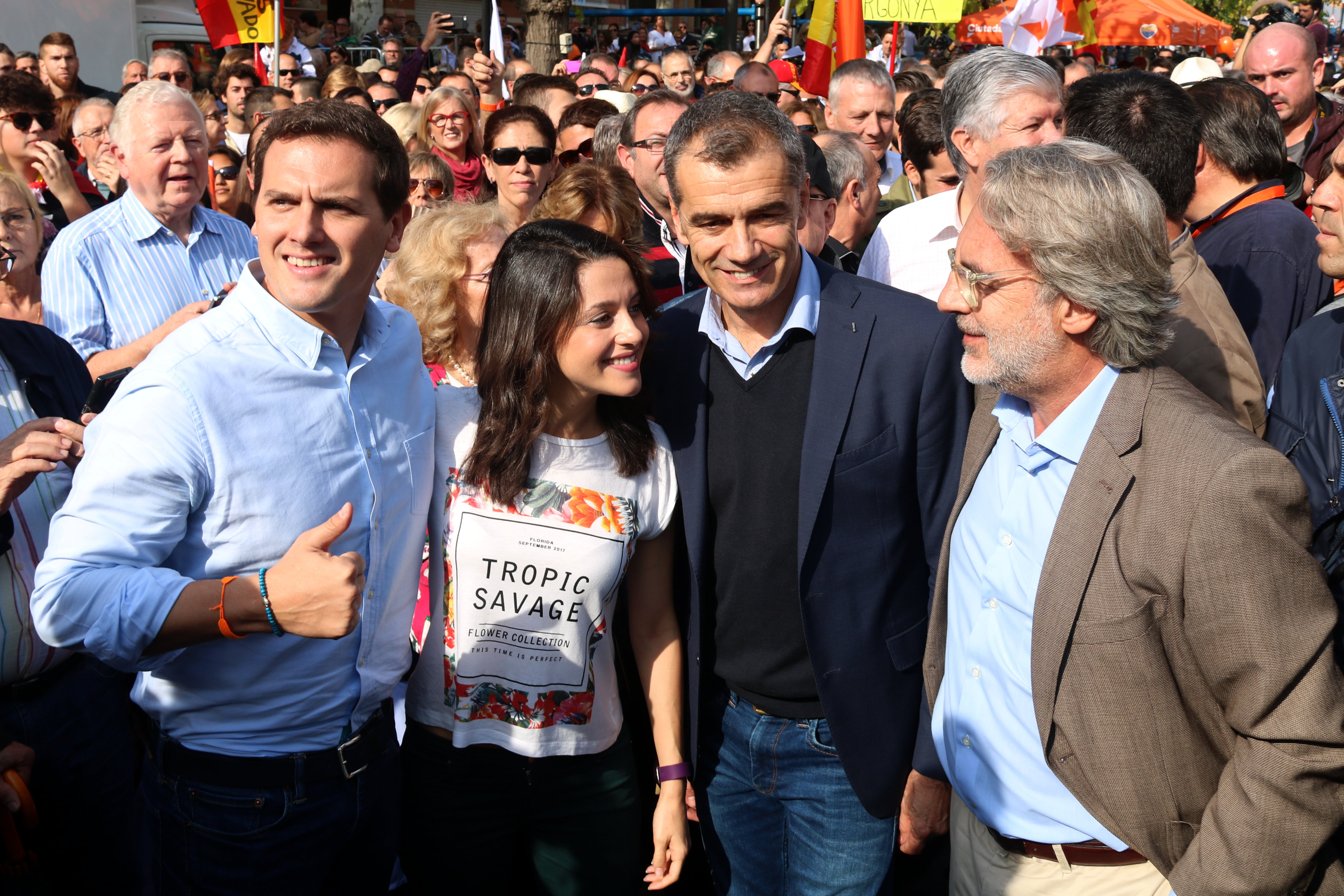 Rivera desafia Puigdemont a presentar-se a les eleccions: "Que torni a Espanya, doni la cara i no s'amagui"