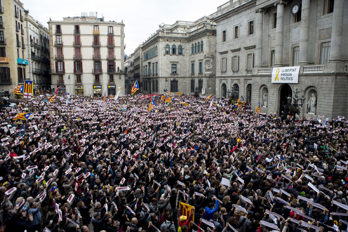 Manifestación en Barcelona pide libertad de  independentistas