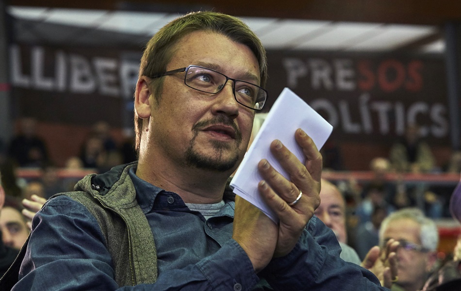 Xavier Domènech, durante la asamblea de Catalunya en Comú que ha votado hoy su lista electoral para las elecciones catalanas del 21D en coalición con Podem. 