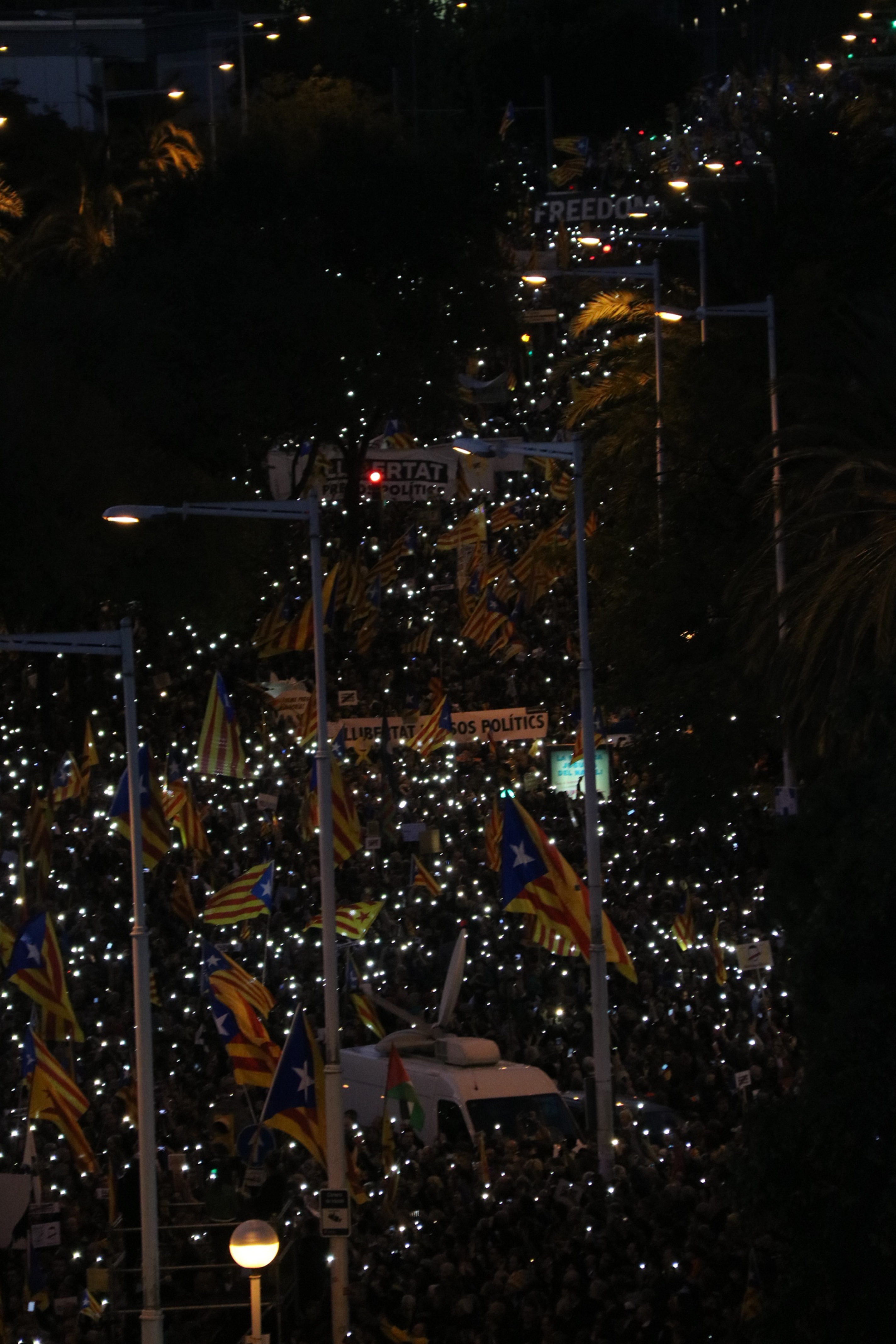 "Els catalans caminem"