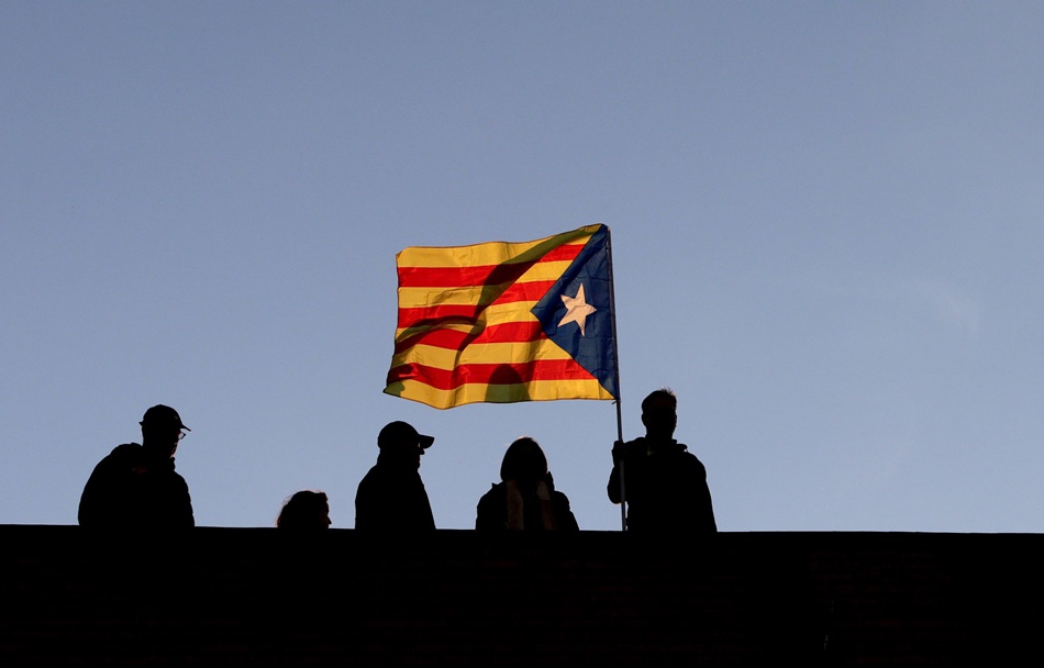 Estelada al viento desde azotea. 