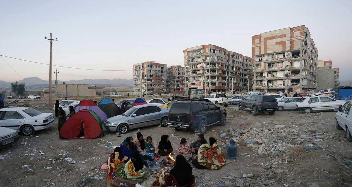 Los fallecidos en el terremoto de Irán suben a 328 y a casi 4.000 los heridos