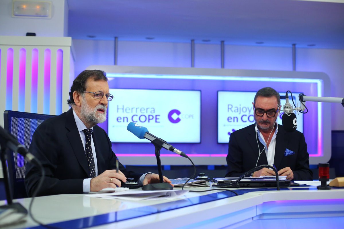Mariano Rajoy con Carlos Herrera. 