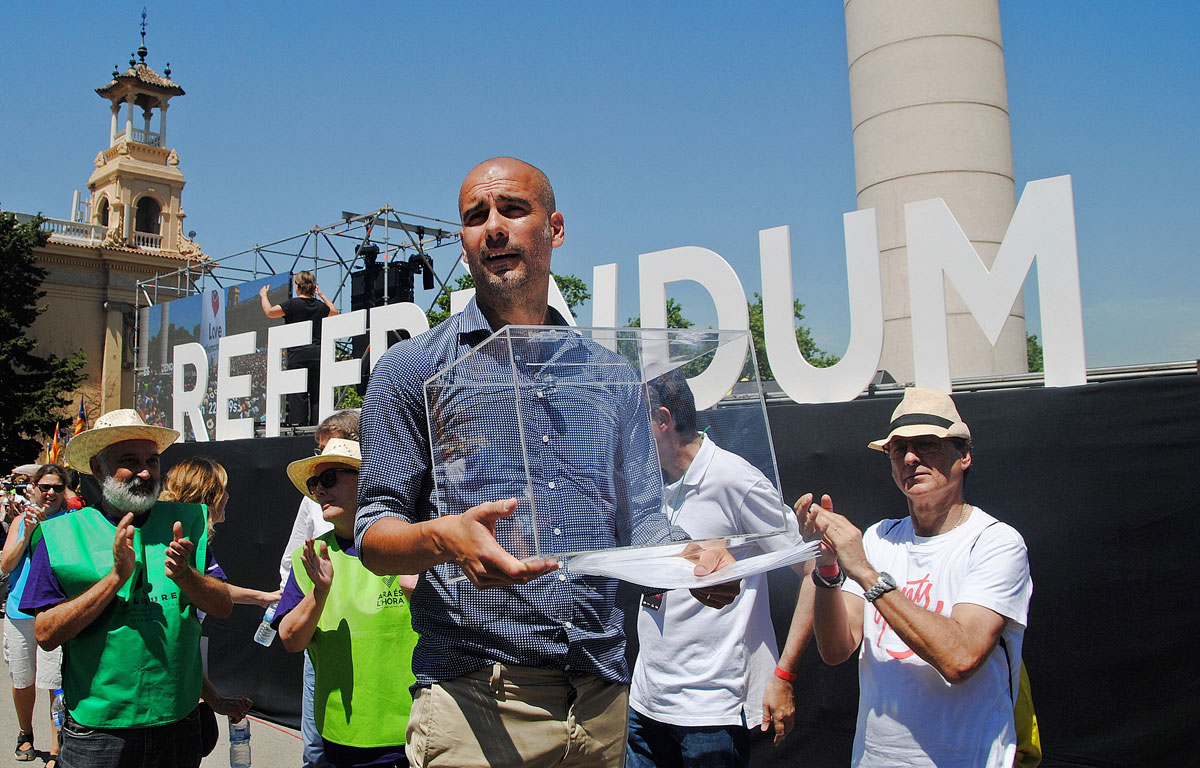 Pep Guardiola en un acto a favor del referéndum de independencia de Cataluña