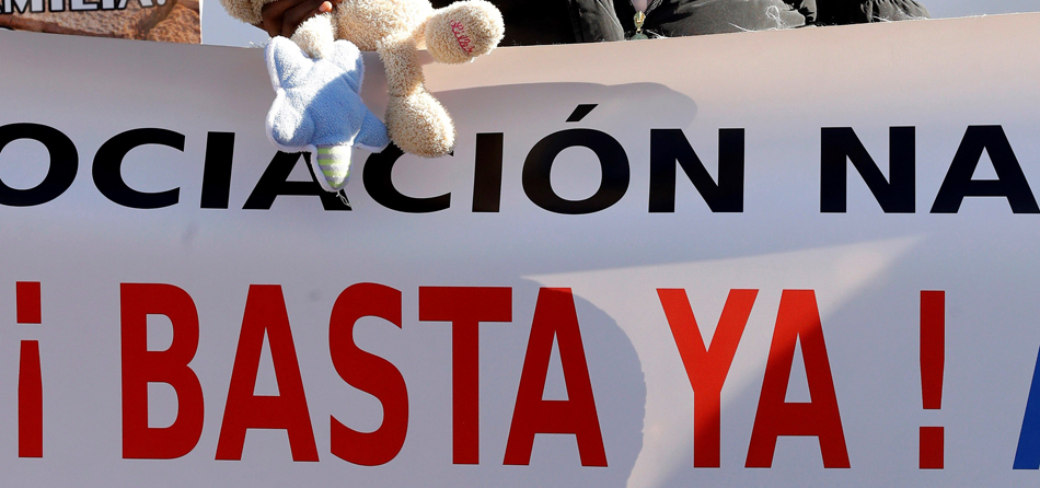 Aspecto de la manifestación en Madrid en pro de los derechos de los menores convocada por la asociación Projusticia con motivo del Día Universal del Niño