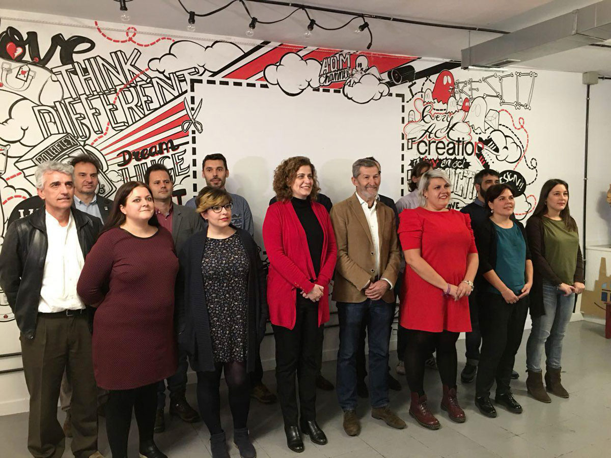 Julio Rodríguez con los miembros de la candidatura 'Juntas por Madrid'