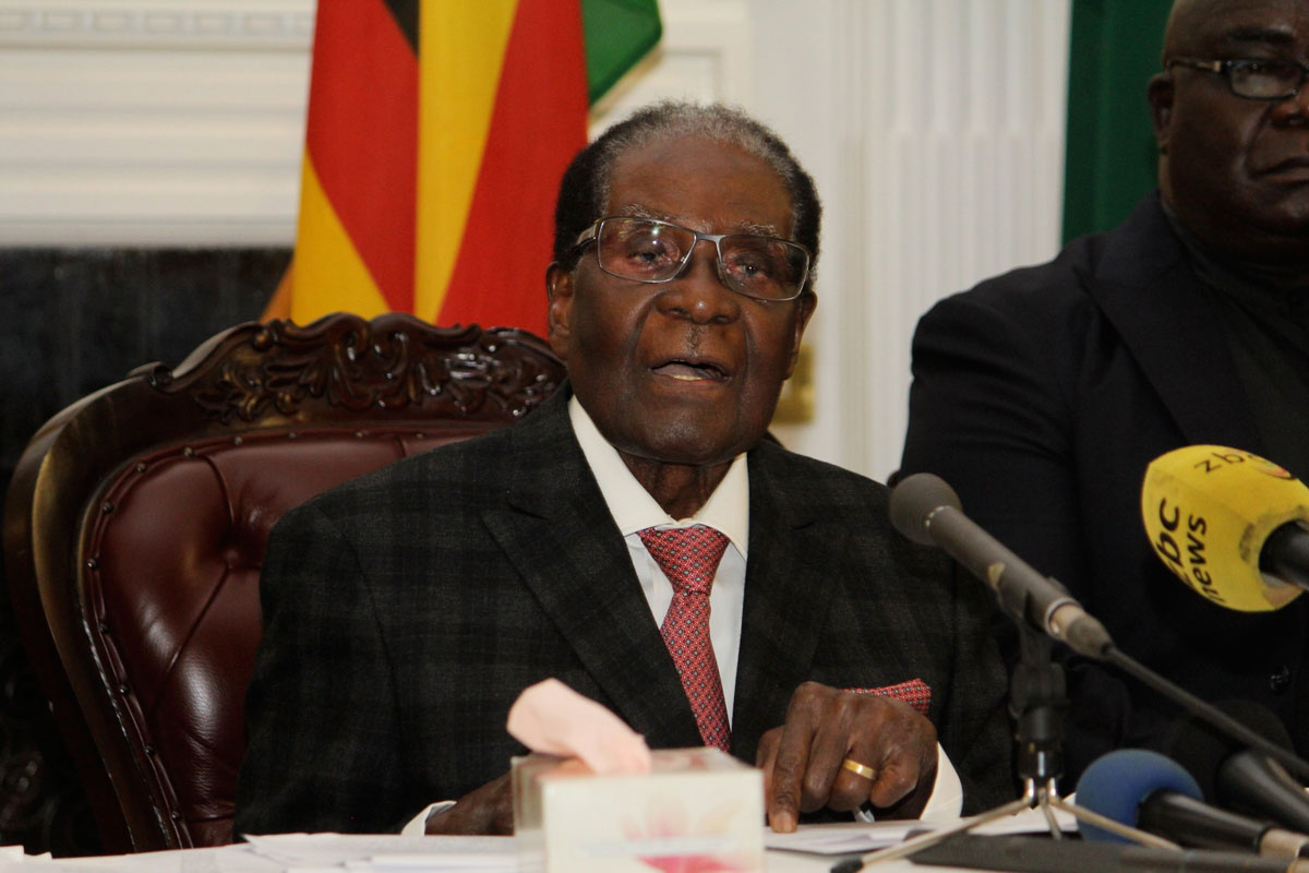 El ya expresidente de Zimbabue, Robert Mugabe