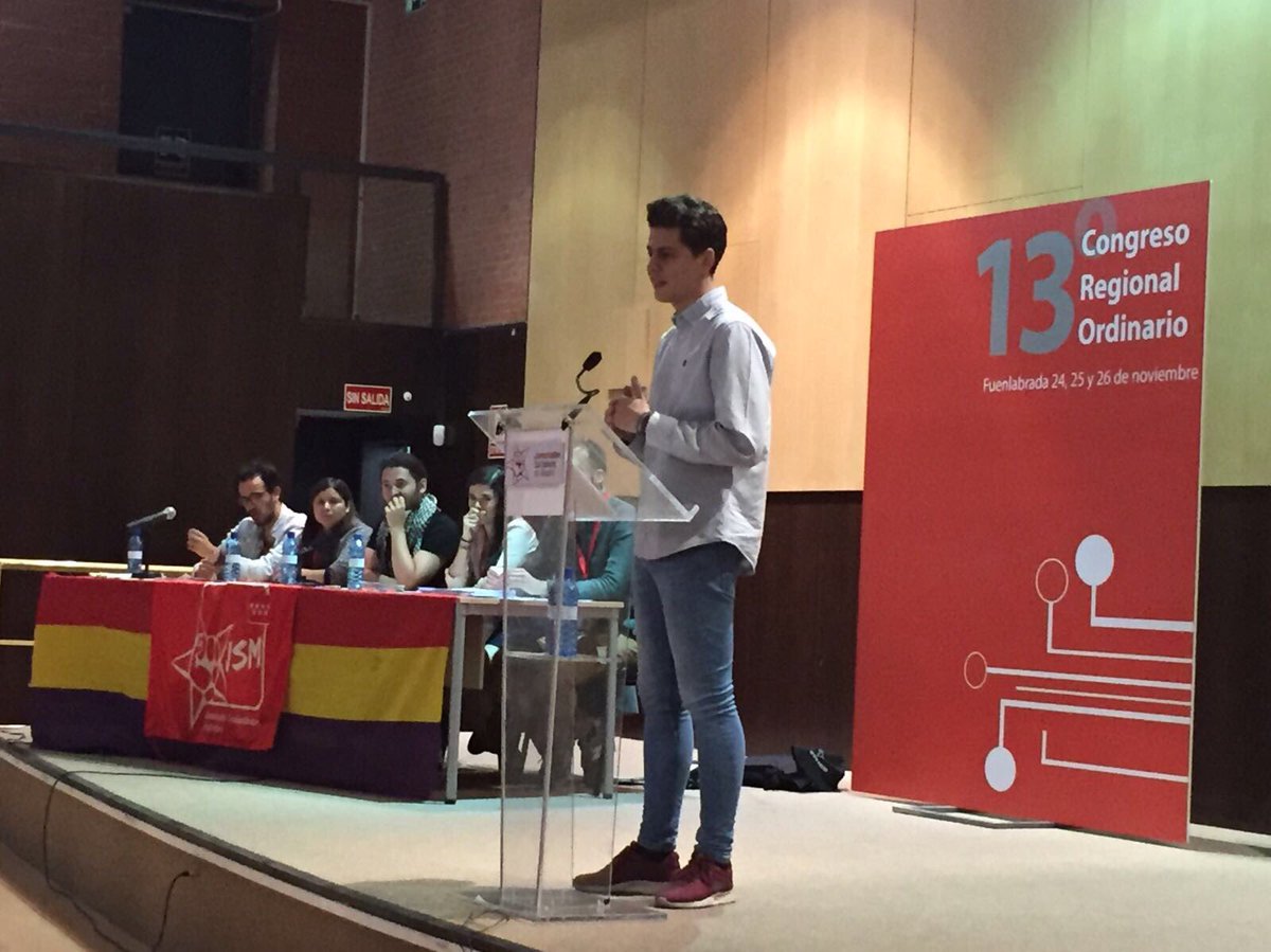 La bandera republicana, en el Congreso de las Juventudes Socialistas de Madrid.