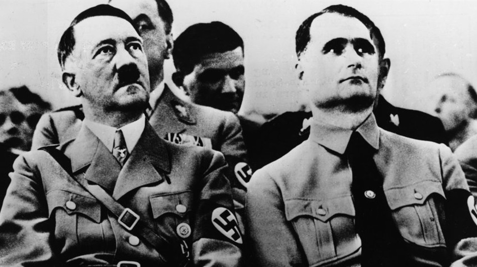 Cuando el fundador del PP y el tío de Ana Botella pedían la libertad del lugarteniente de Hitler
