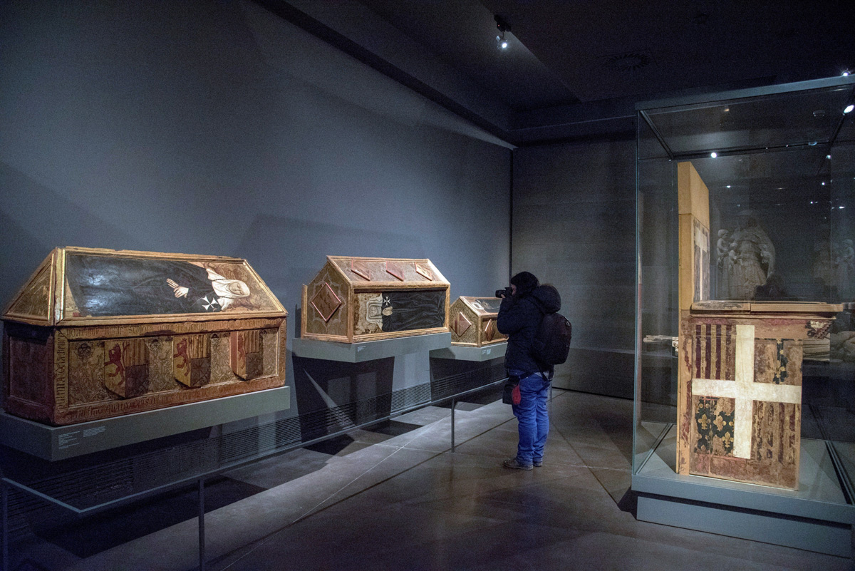 Varias de las 44 piezas que el que deberán ser devueltas al Monasterio de Sijena (Huesca).