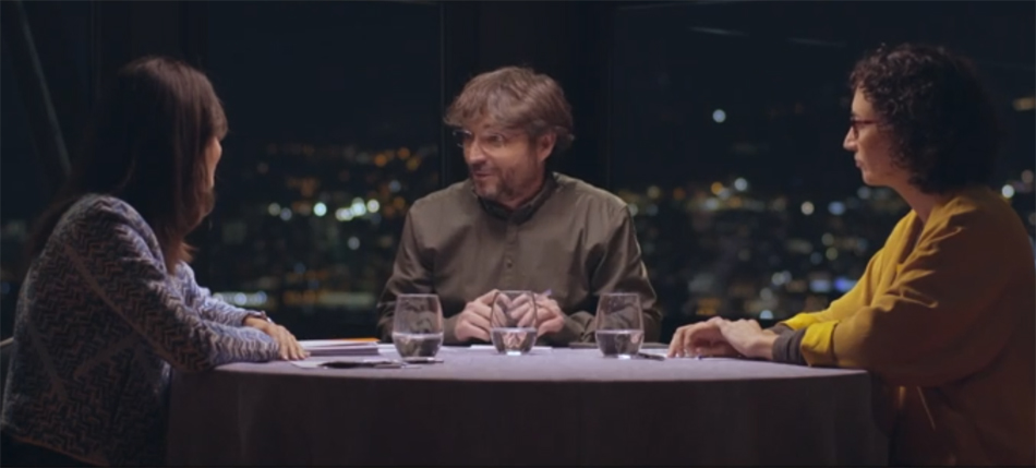 Jordi Évole junto a Inés Arrimadas y Marta Rovira, en 'Salvados'