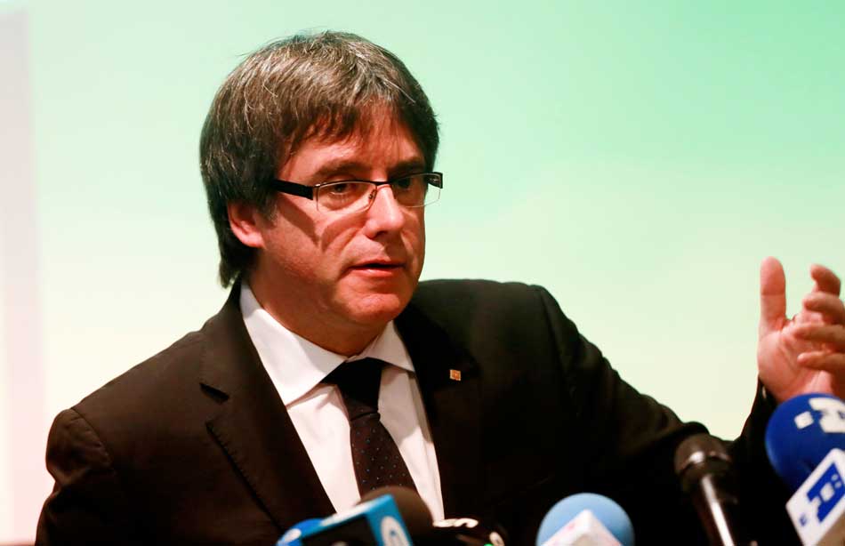 El expresidente de la Generalitat, Carles Puigdemont, durante una rueda de prensa en Brujas (Bélgica).