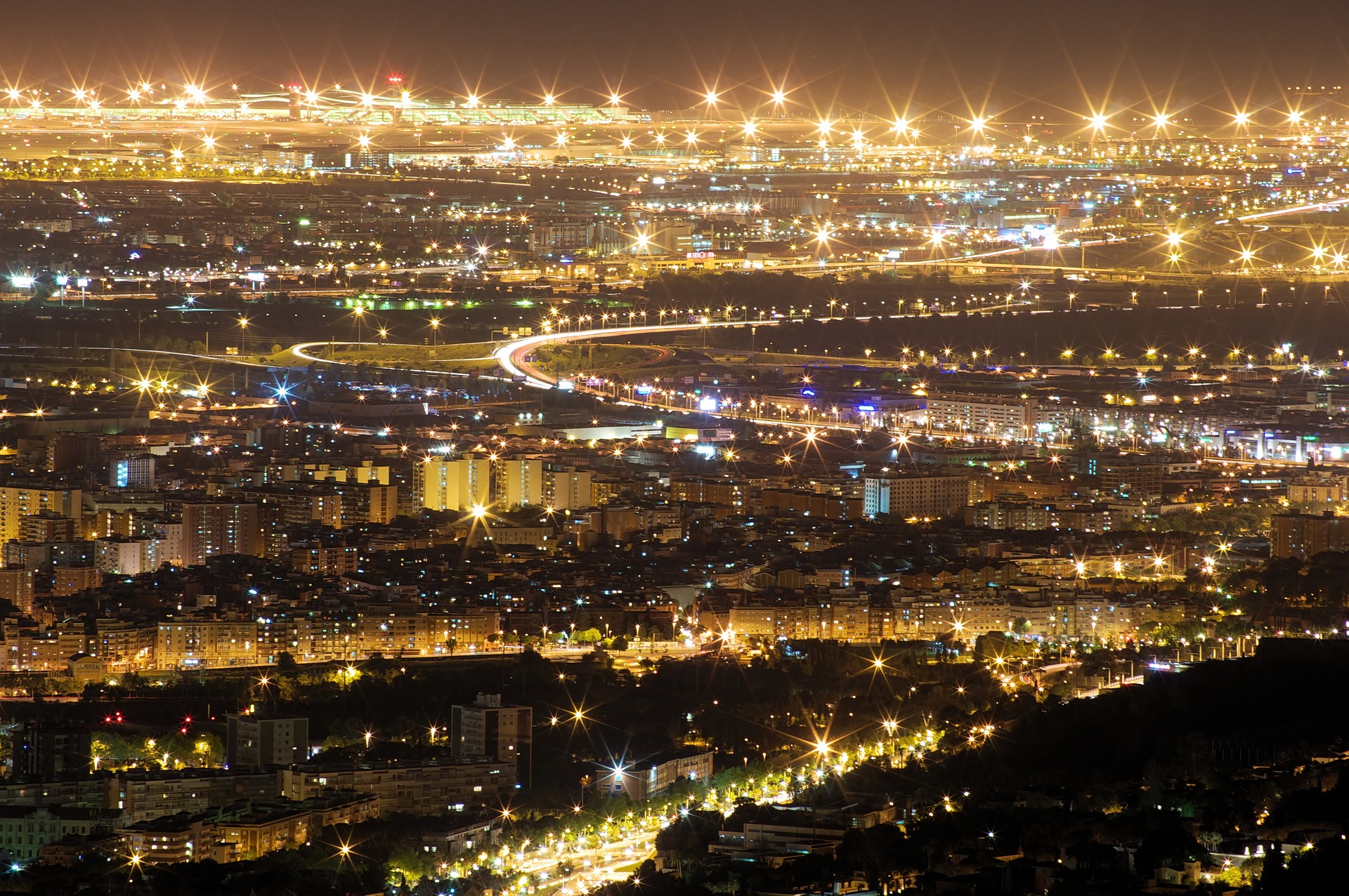 Barcelona, amarilla, contaminada