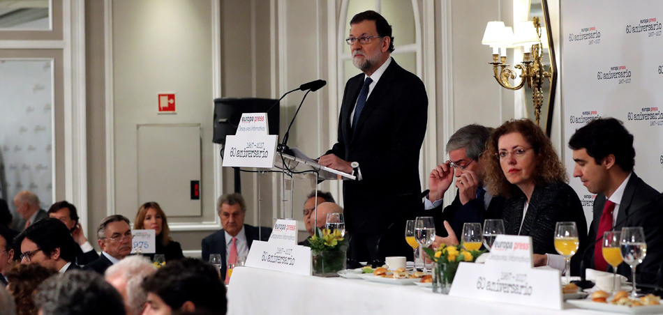 El presidente del Gobierno, Mariano Rajoy, durante su intervención en un desayuno informativo celebrado hoy en un céntrico hotel de la capital