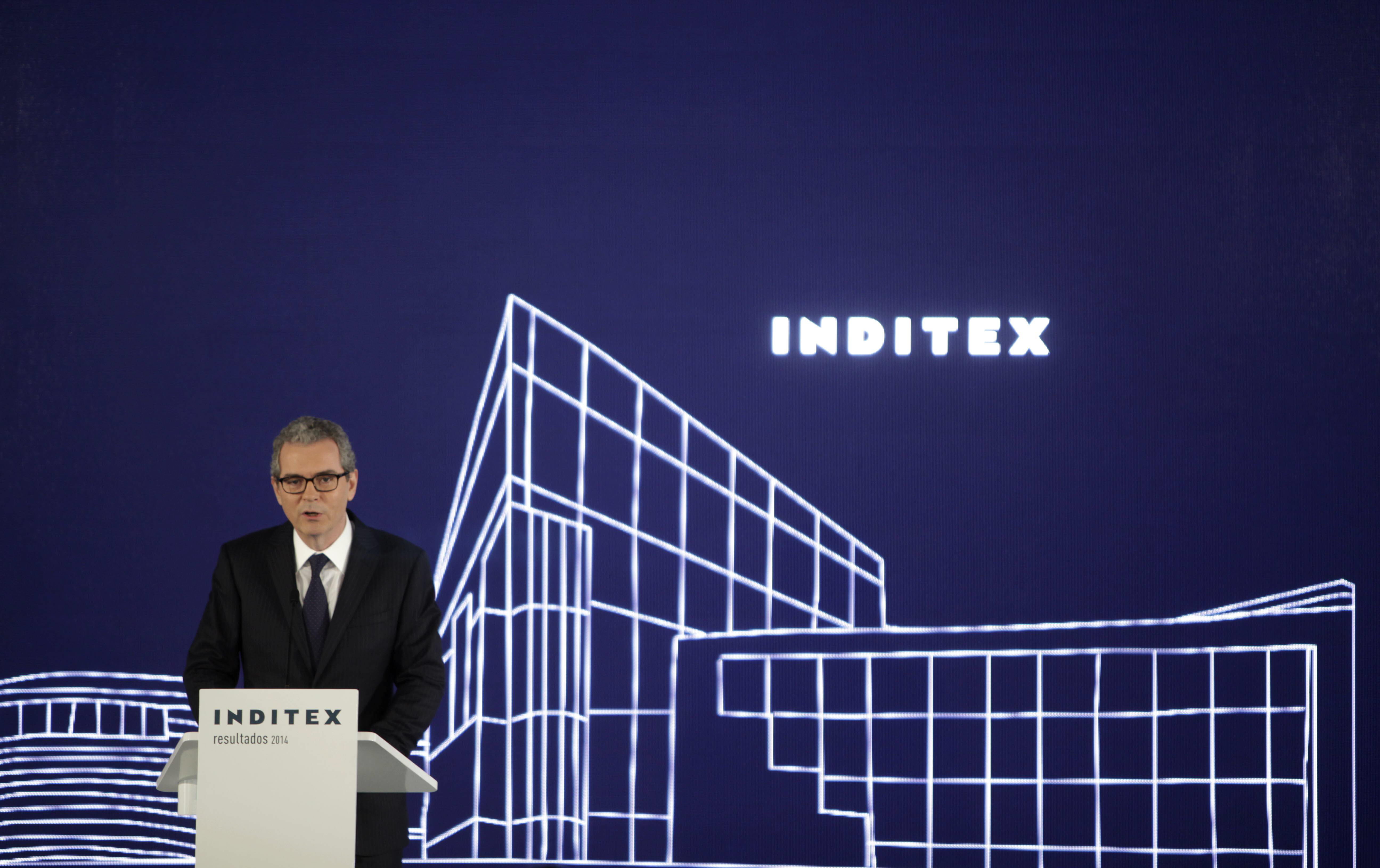 El presidente de Inditex, Pablo Isla, durante una rueda de prensa ofrecida en Arteixo
