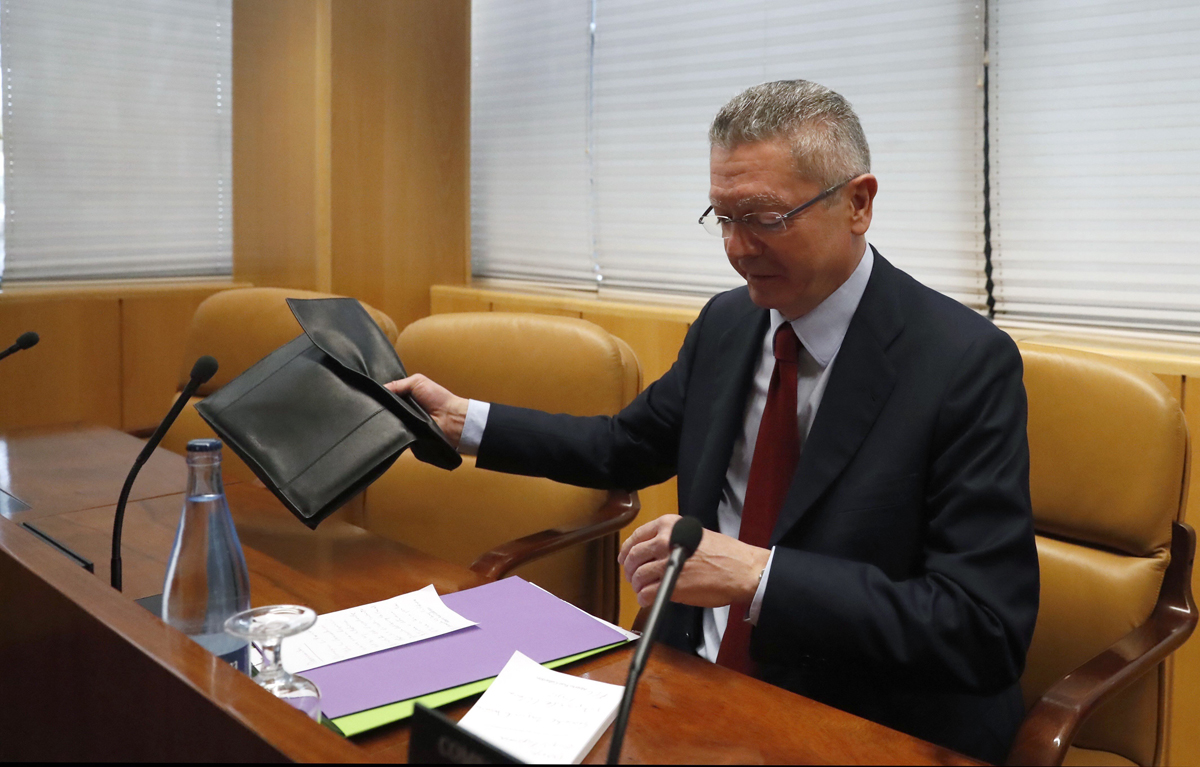 El ex presidente de la Comunidad de Madrid y ex ministro de Justicia, Alberto Ruíz-Gallardón, en la comisión de investigación de corrupción de la Asamblea