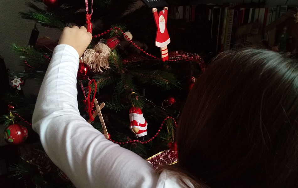 Las Navidades son unas de las épocas más 'cáoticas' del año en lo que respecta a las rutinas, lo que puede afectar a los niños con TEA y TDAH.  