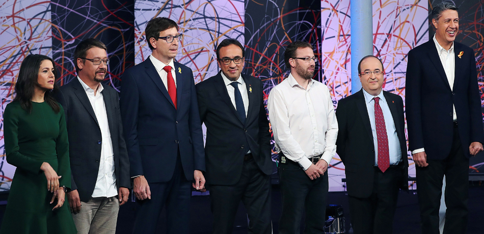 Debate de La Sexta, con Josep Rull (JxCat), Carles Mundó (ERC), Inés Arrimadas (Ciudadanos), Miquel Iceta (PSC), Xavier Domènech (Catalunya en Comú-Podem), Xavier García Albiol (PPC) y Vidal Aragonés (CUP)