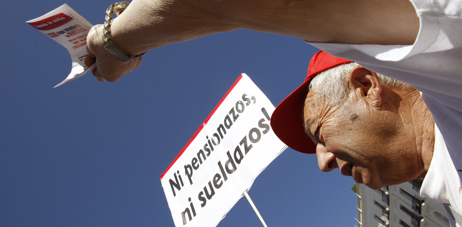 Varios jubilados durante una protesta para pedir pensiones "dignas".