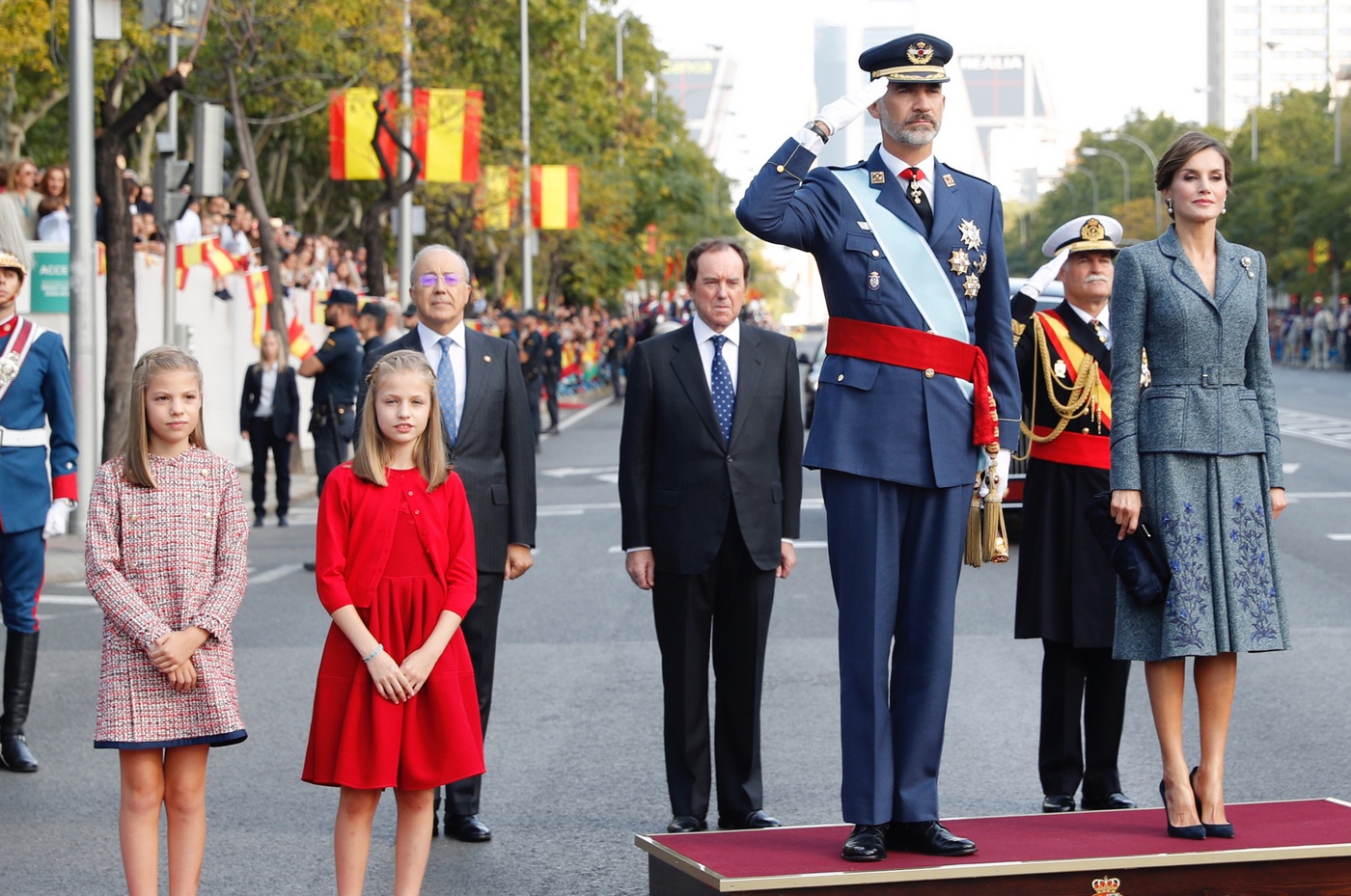 La familia real en el 12 de octubre, día de la Hispanidad.