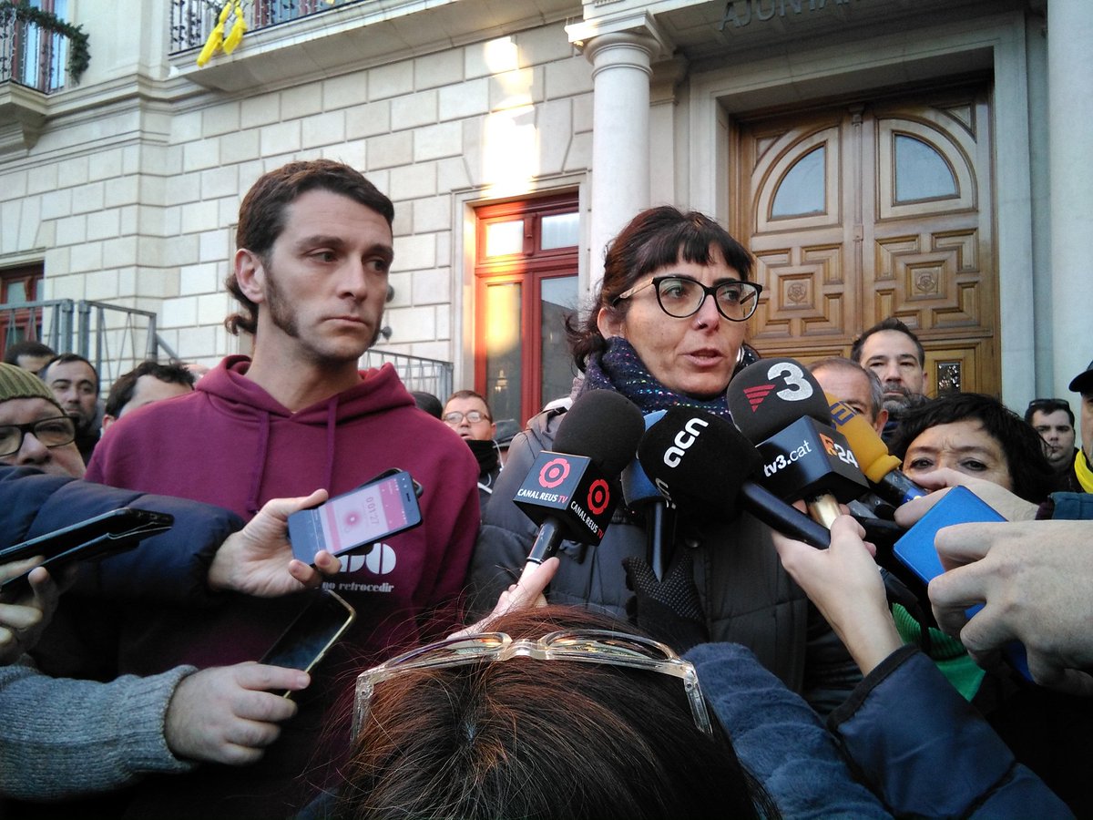 Oriol Ciurana y Marta Llorens, concejales de la CUP detenidos por incitación al odio.  