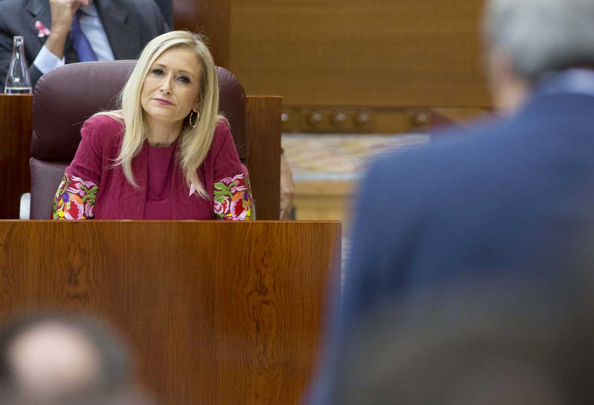 Cristina Cifuentes durante una sesión de control al Gobierno en la Asamblea de Madrid