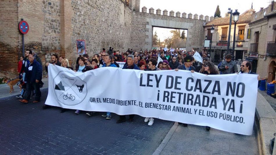 Manifestación contra la Ley de Caza de Cospedal