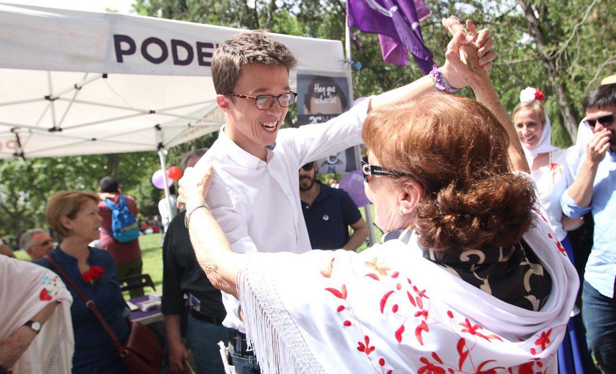 Íñigo Errejón bailando un chotis en San Isidro fuente Twitter