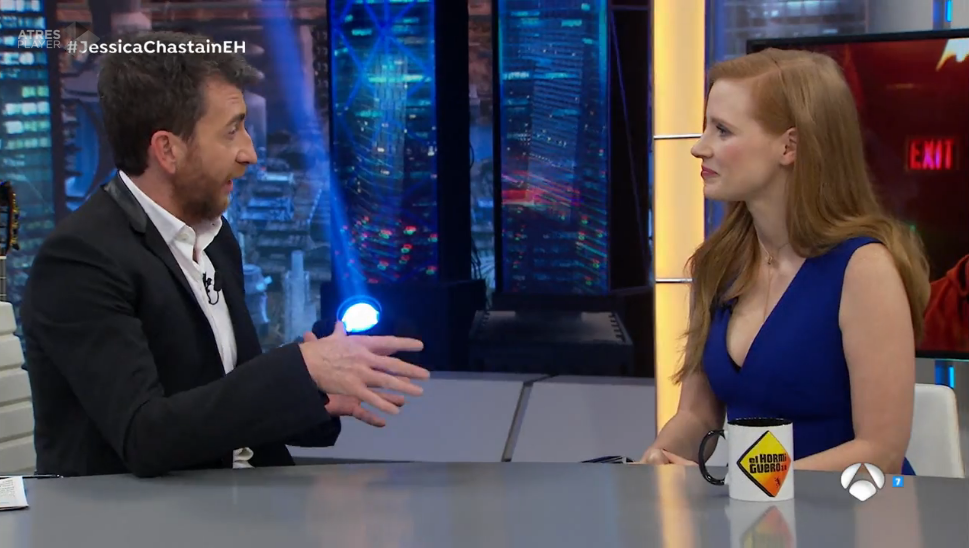 Jessica Chastain en un momento de la entrevista en 'el hormiguero' con Pablo Motos