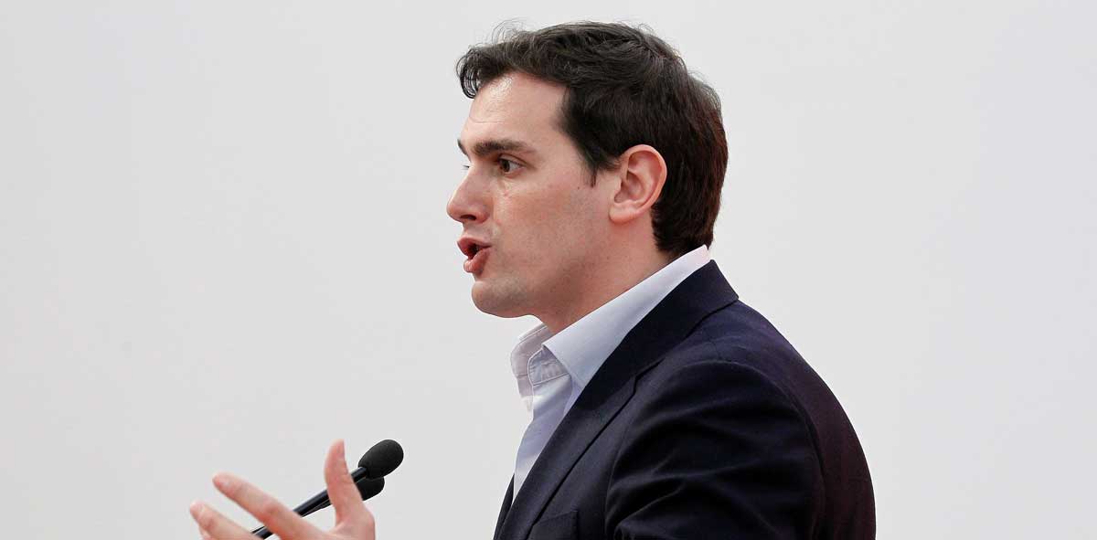 El presidente de Ciudadanos, Albert Rivera, durante la rueda de prensa posterior a la reunión del Comité Ejecutivo de la formación naranja, hoy en Madrid. 