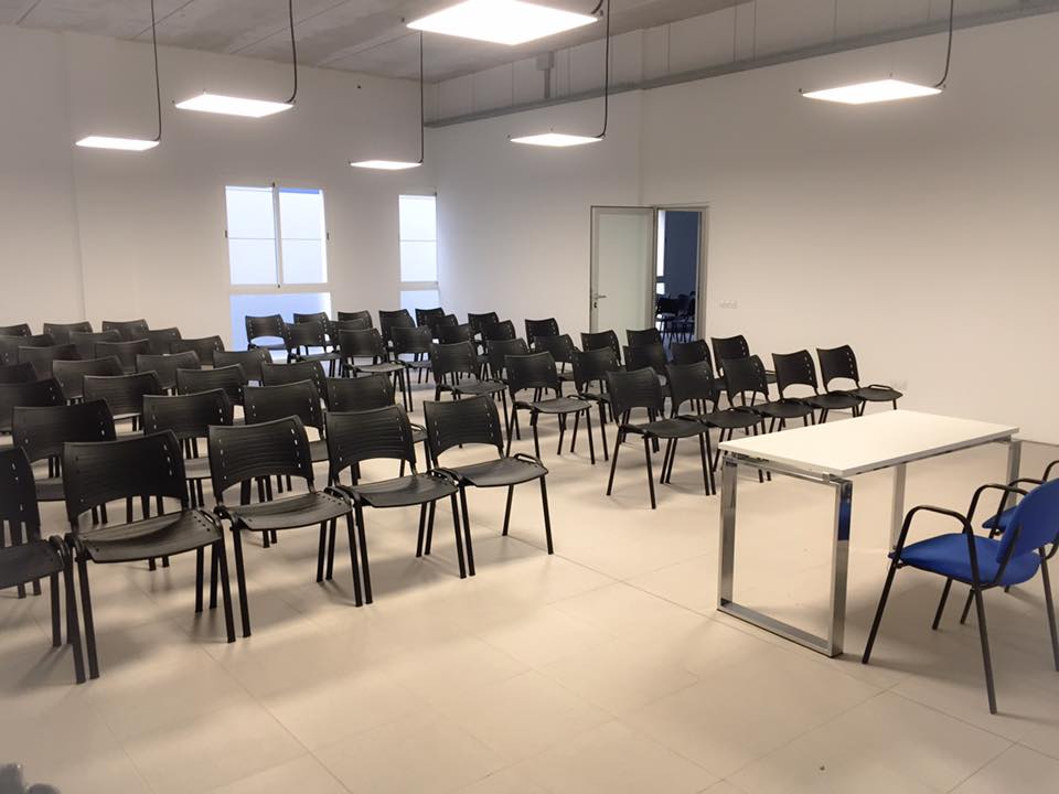 El Govern ofrece 54 cursos de catalán y 19 talleres de conversación El Govern ofrece 54 cursos de catalán y 19 talleres de conversación