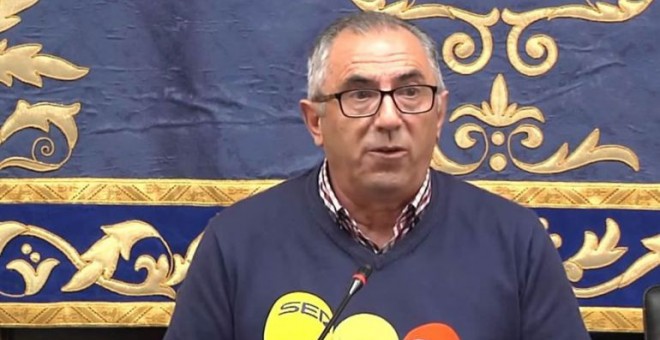 Antonio Nogales, alcalde de Pedrera, en rueda de prensa.