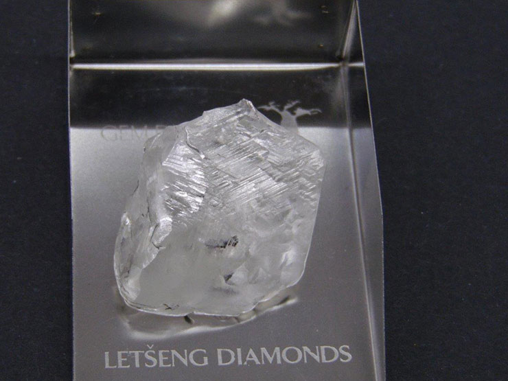 Encuentran el quinto mayor diamante de la historia
