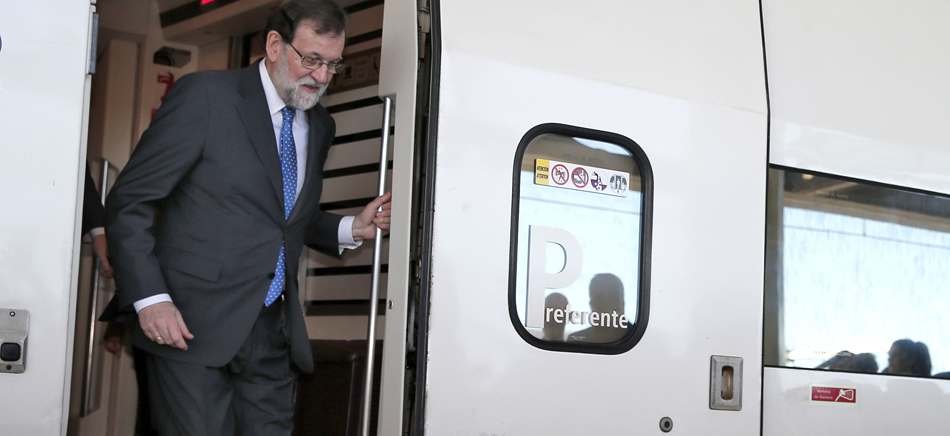El presidente del Gobierno, Mariano Rajoy, preside el acto inaugural de la línea de AVE entre València y Castellón