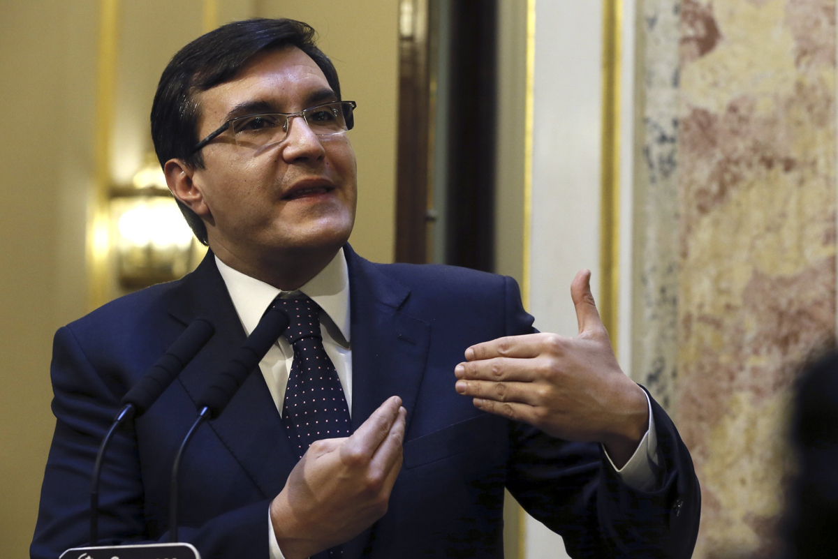 El secretario de Estado de Relaciones con las Cortes, José Luis Ayllón, será el nuevo jefe de gabinete del presidente del Gobierno, Mariano Rajoy