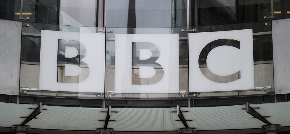 Cuatro periodistas estrellas de la BBC aceptan recorte de sueldo para combatir la brecha salarial