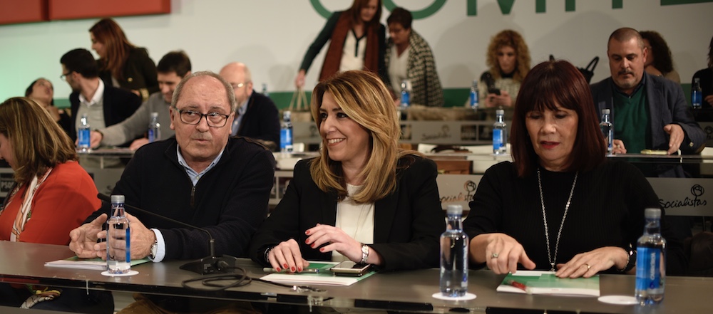 Juan Cornejo, Susana Díaz y Micaela Navarro, ayer en el Comité Director del PSOE-A.