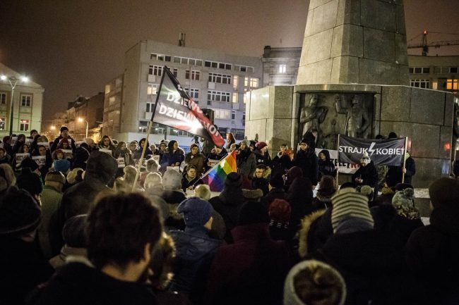 Fotos: Tomek Ogrodowczyk para Łódzkie Dziewuchy Dziewuchom Łódź – Polonia