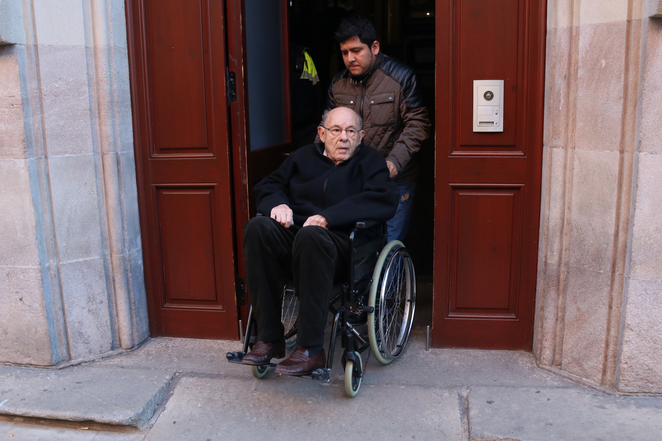 Félix Millet saliendo de la Audiencia el pasado 15 de enero después de recibir la sentencia por el 'caso Palau'.